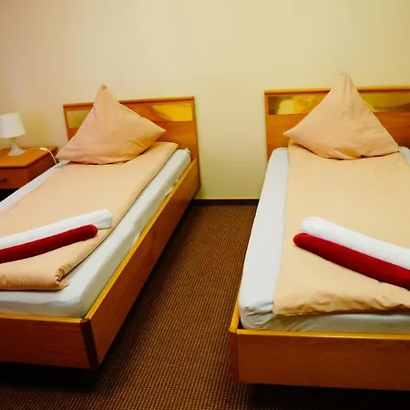 Simple Hotel